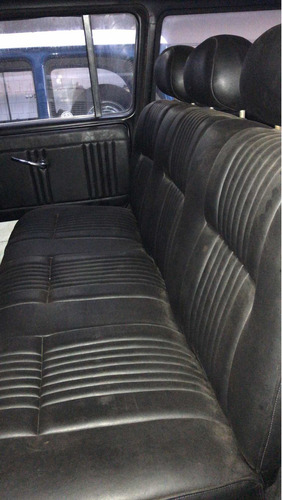 Veraneio 4x4 V8,