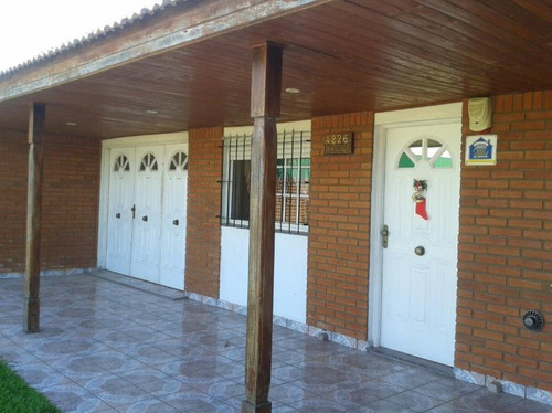 Casa Alquiler 2 Dormitorios 1 Baño 1 Patio 300 Mts 2 - Villa Elvira