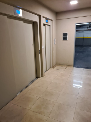 Venta 2 Cocheras Cubiertas Fijas Nuñez