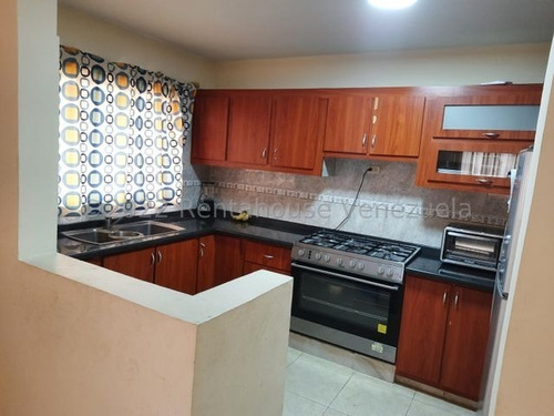 Imagen 6 de 16 de 23-11246 Amplio Y Hermoso Townhouse En Venta San Juan De Los Morros Gbf