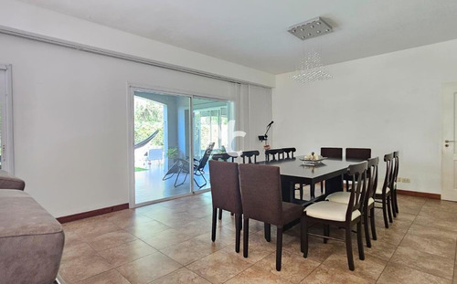 Casa En Venta En Barrancas De San José, General Pacheco, Tigre