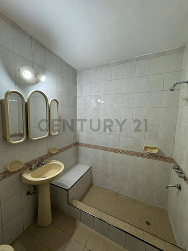 Century21lopez Vende Casa En Barrio Aeronautico Apta Credito Hipotecario