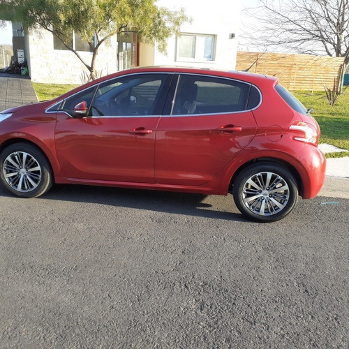 Peugeot 208 De Baja Feline 1.6 Funcionando No Chocado
