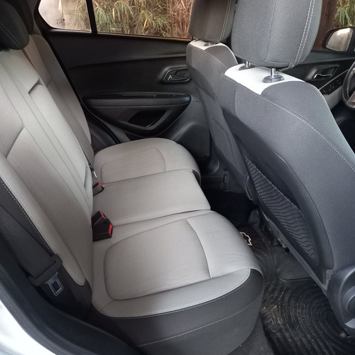 Imagen 7 de 12 de Chevrolet Tracker 1.8 Ltz Fwd Mt 140cv 2015