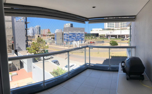 Hermoso Departamento De 3 Dormitorios En Punta Del Este- Ref: 3763