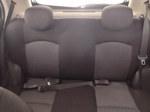 Imagem 17 de 22 de Nissan March 2015 1.6 16v S 5p