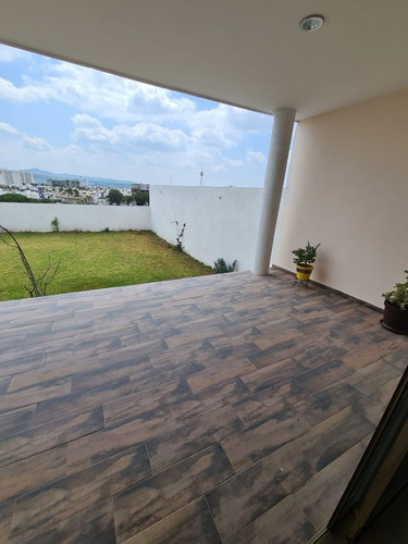 Imagen 16 de 30 de Preciosa Casa En Venta En Cumbres Del Lago