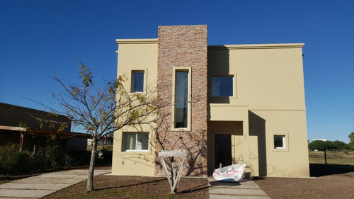 Imagen 7 de 8 de Construccion De Casas Llave En Mano U$ 850 M2