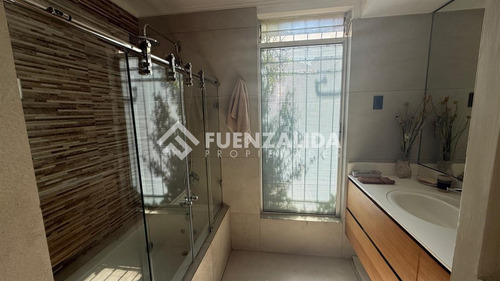 Casa En Venta De 3 Dorm. En Ñuñoa