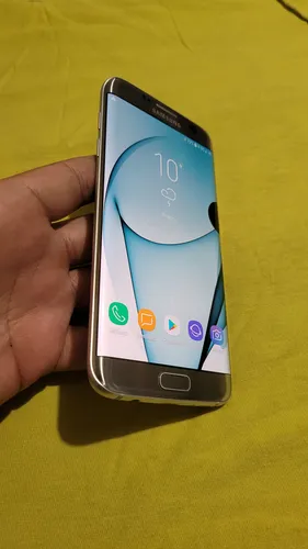 Galaxy S7 Edge Mínima Mancha No Afecta, No Fisuras Libre (Usado)