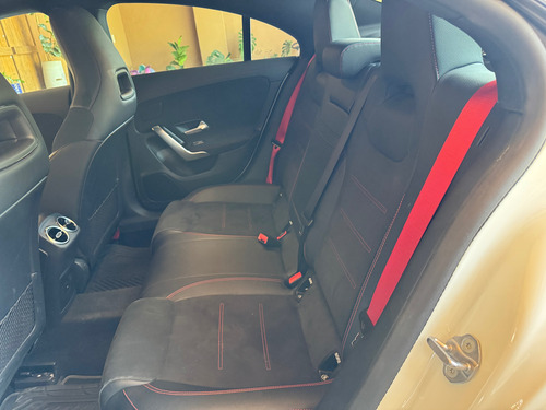 Mercedes-Benz Clase CLA 2.0 35 AMG