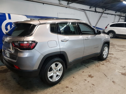 Imagen 4 de 17 de Jeep Compass Sport