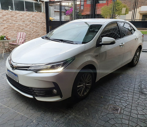 Toyota Corolla Xei 1.8 6m/t