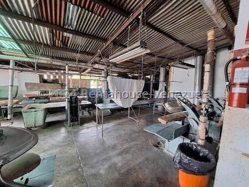 Excelenteoportunidad, Lavandería Industrial Totalmente Operativa En Venta En Boleita Sur, 25-6413