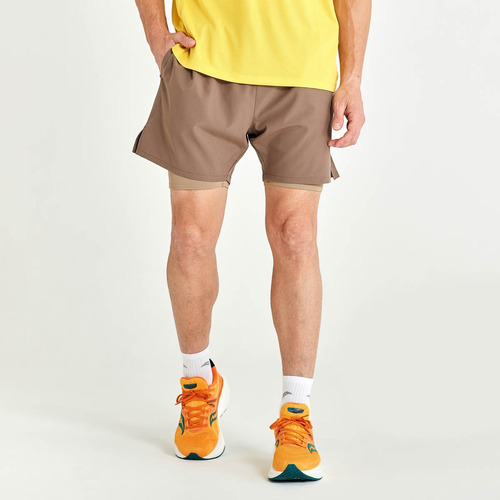 Short Saucony Outpace 7 2 En 1 Con Calza Hombre Running