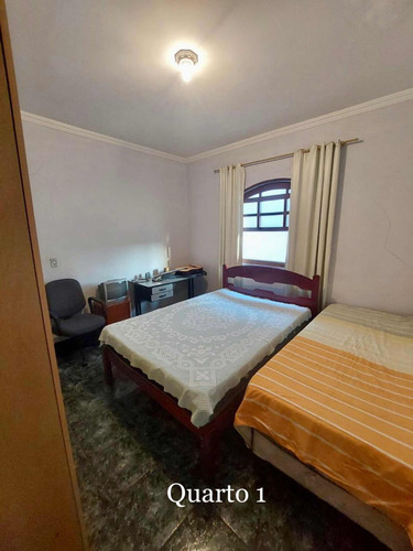 Casa Com 3 Quartos E 3 Banheiros