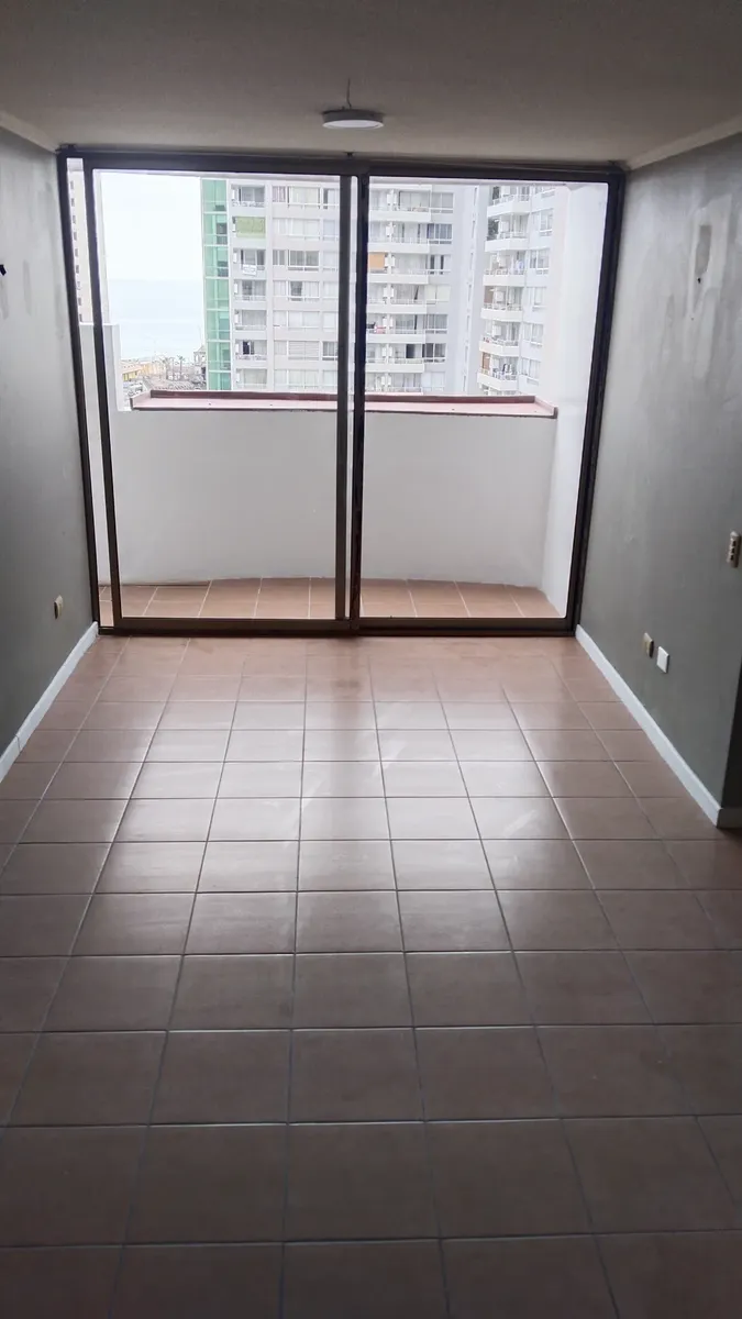 Imagen 4 de 16 de Arriendo Central Y Acogedor Depto Iqq