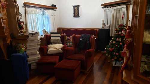 Chalet De Categoría En Muy Buena Ubicación