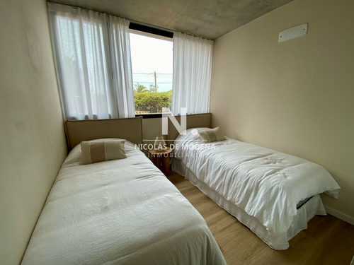 Modero Diseño Departamento De 2 Dormitorios En Venta