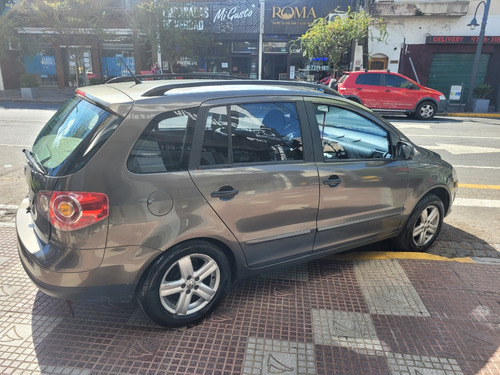 Volkswagen Suran 1.6 I Highline 80d
