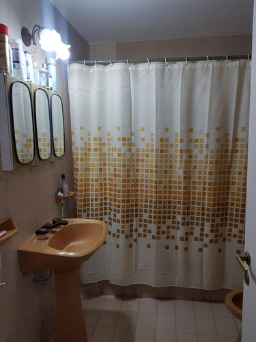 Casa En Casa En Excelente Ubicación Con Tres Dormitorios Y Garage