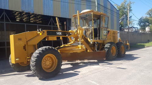 Motoniveladora Caterpillar 140k