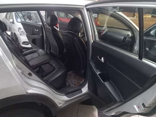 Imagem 12 de 14 de Kia Sportage 2012 2.0 Lx 4x2 Aut. 5p