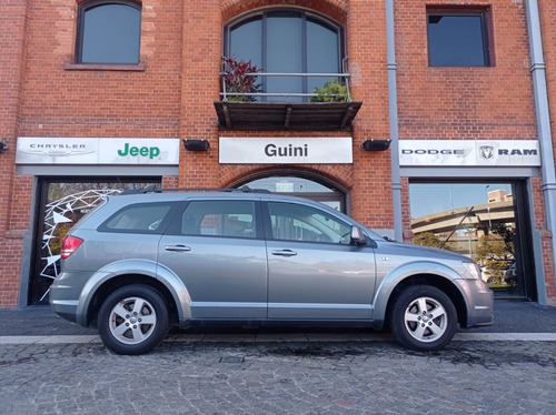 Imagen 5 de 16 de Dodge Journey Sxt