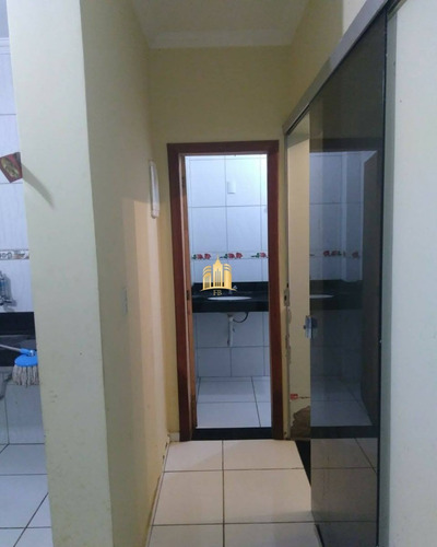 Imagem 5 de 19 de Casa No Centro De Esmeraldas - Ca00260 - 68185204