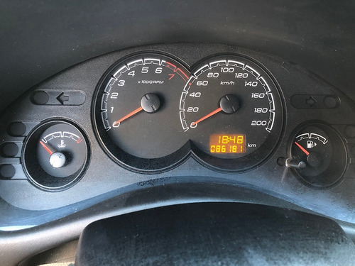 Chevrolet Classic 1.4 Abs Airbag Cierre Alarama, L.cristales