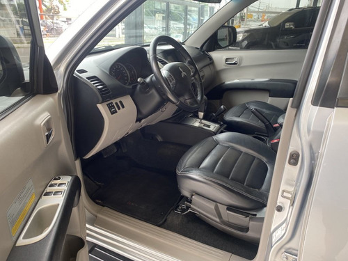 Imagem 9 de 12 de L200 Triton Hpe 3.2 Cd Tb Int.diesel Aut