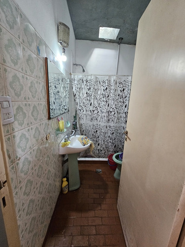 Venta Casa Multifamiliar 5 Ambientes Con Local Comercial En Martínez