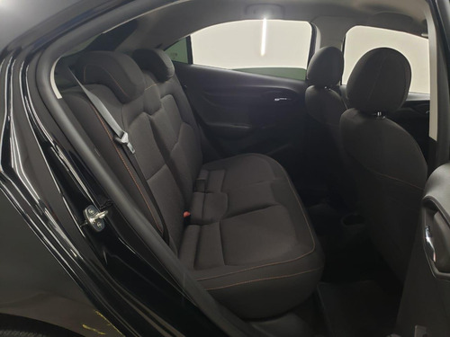 Chevrolet Onix Onix 1.0 LT SPE/4