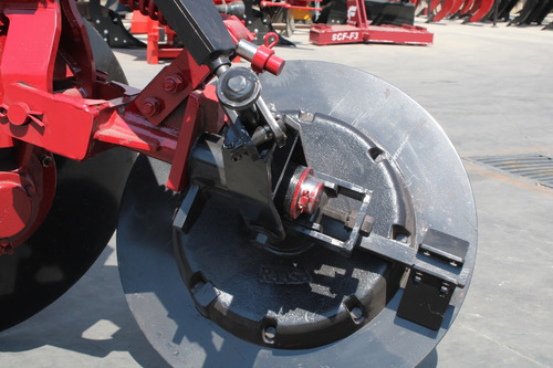Imagen 12 de 15 de Arado Agricola De 3 Discos Hidraulico Marca Fenix P/ Tractor