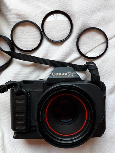 Camara Canon T 80 Con 3 Filtros. 
