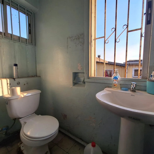Arriendo Local Comercial Con Patente Varios