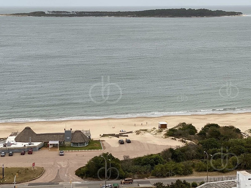 Imagen 15 de 30 de Venta De Apartamento De 2 Dormitorios En Edificio Miami Boulevard Punta Del Este