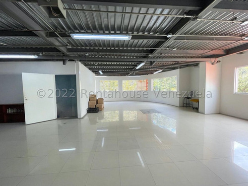 Imagen 11 de 30 de Edificio Comercial En Alquiler, Urb. Altamira