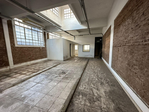 Local En San Telmo - 800 M2