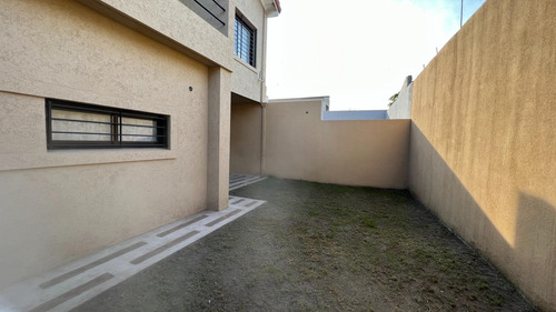 Imagen 15 de 15 de Chalet A Estrenar De 4 Ambientes En Venta En Ituzaingó Norte