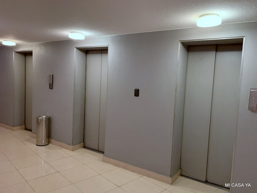 Imagen 10 de 21 de Venta Oficina Cordón Con Portería 24hs, Luminosa Y Con Vista Despejada