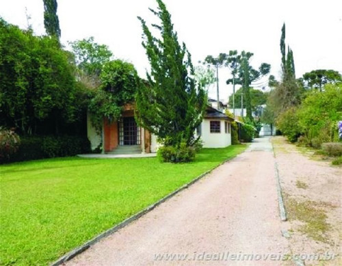 Casa Comercial À Venda Na Rua Prodócimo Lago, Taboão, Curitiba - Pr - Liv-11769