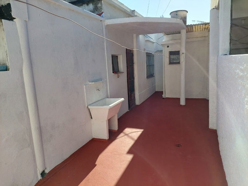 Imagen 4 de 11 de Monoambiente En Alquiler En Remedios De Escalada Este