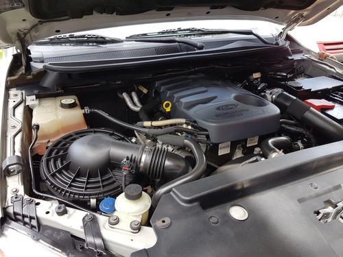 Imagen 5 de 9 de Ford Ranger 3.2 Cd 4x4 Xlt Tdci 200cv 2012