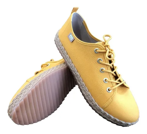 Tenis moleca amarelo 2025