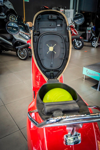 Vespa Edición México 150