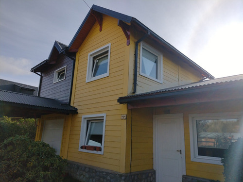Venta Establecimiento Productivo De Bodega De Vino Artesanal + Vivienda, En Ph. Maquinarias Incluidas. A 15 Km De San Carlos De Bariloche