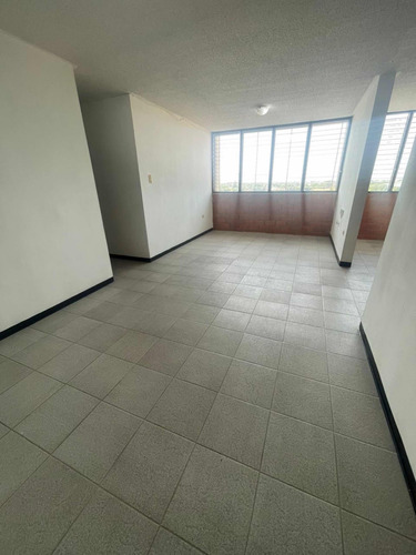 Apartamento En Alquiler Urb. Bosque Alto Maracay