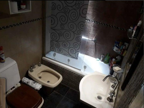 Imagen 8 de 14 de Venta - Casa 4 Amb - Parque Leloir - Ituzaingo