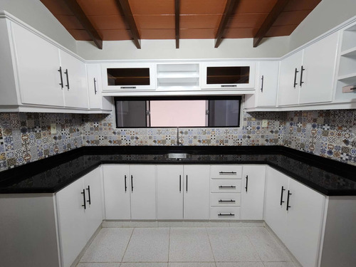 Imagen 5 de 16 de Vendo Hermosa Casa En Lambare, Bo. Santa Luisa